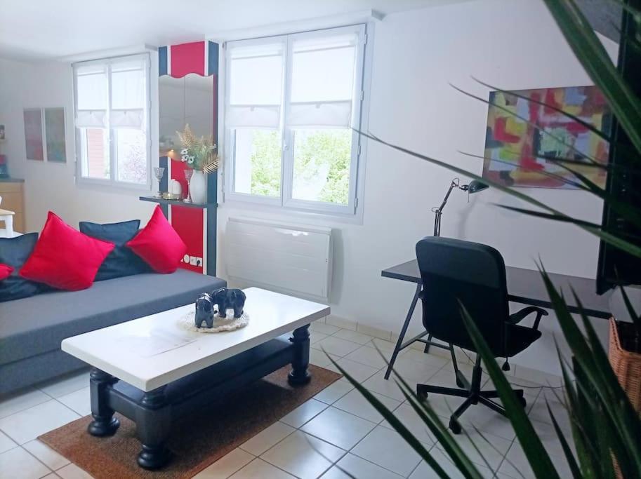 Le Duplex Decontracte Apartment Fleury les Aubrais Bagian luar foto